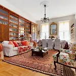 Elegant Apartment