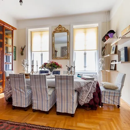 Elegant Apartamento Budapest