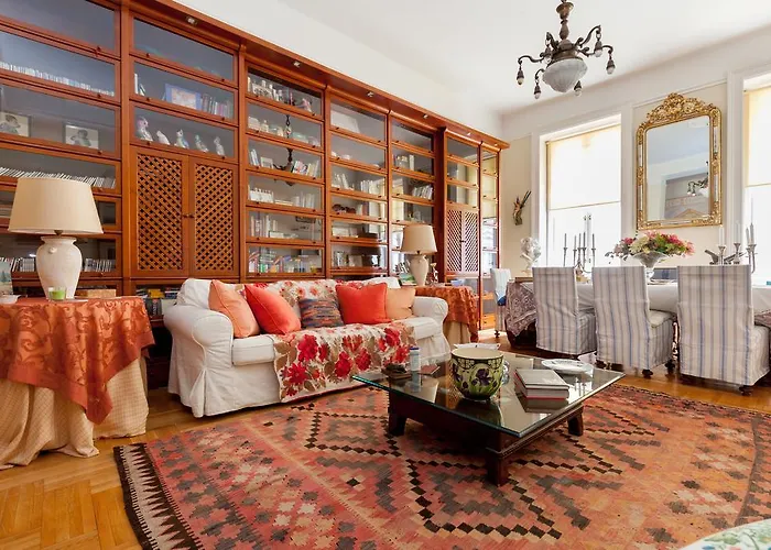 Elegant * بودابست