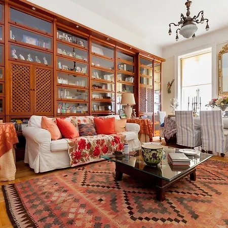 Elegant * بودابست